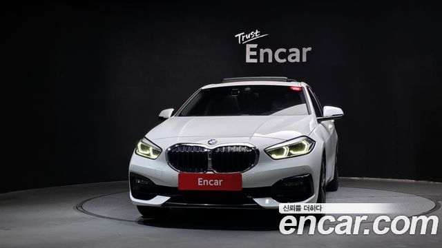 BMW 1-Series 118d Sport, 2021