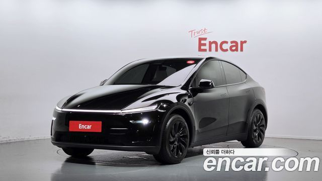 Tesla Model Y RWD, 2025