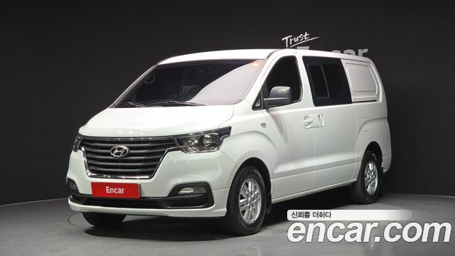 Hyundai Starex Van 5-Seater, 2018