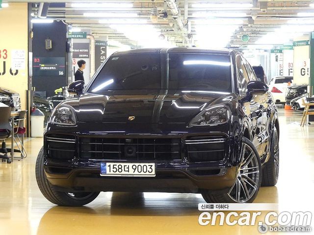 Porsche Cayenne 4.0 Turbo Coupe, 2021