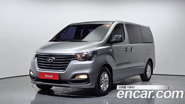 Hyundai Starex Van 5-Seater, 2019