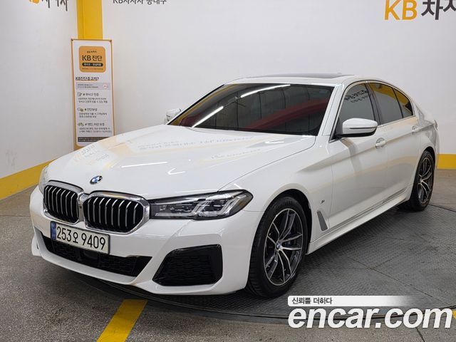 BMW 5-Series 520i M Sport, 2021