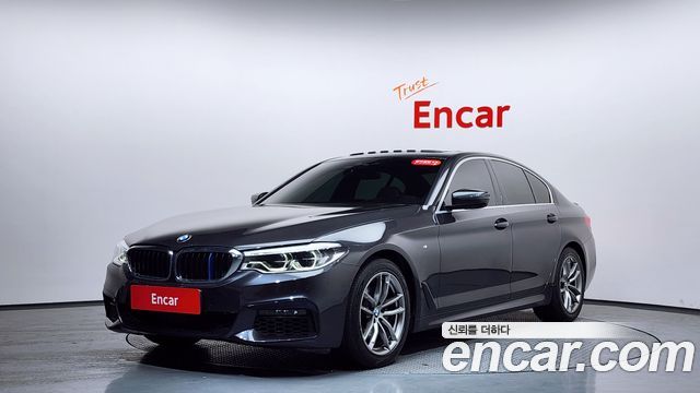 BMW 5-Series 520i M Sport, 2020