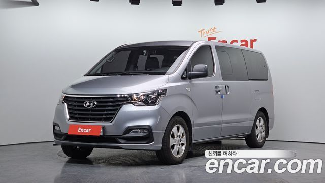 Hyundai Starex Urban 9-Seater, 2018