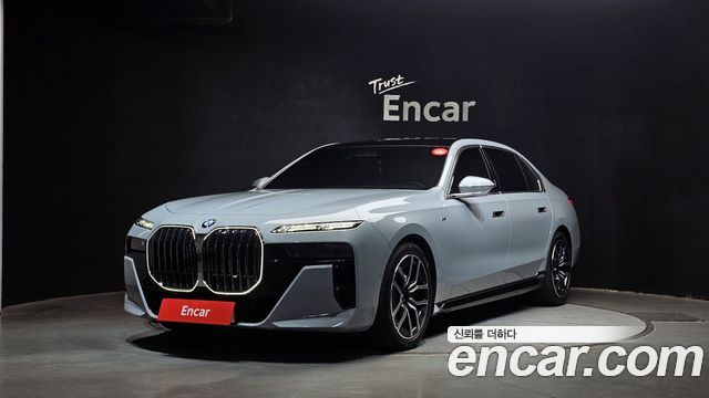 BMW 7-Series 740i sDrive M Sport, 2023