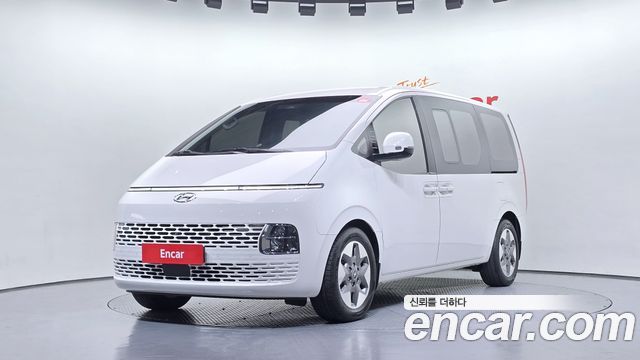 Hyundai Staria 4WD Tourer 9-Seater, 2022