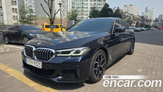 BMW 5-Series 530i xDrive M Sport Package, 2021