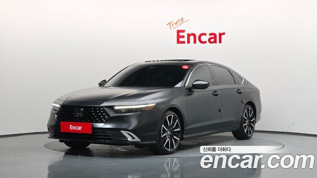Honda Accord 2.0 Hybrid Touring, 2025