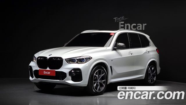 BMW X5 xDrive 40i M Sport, 2022