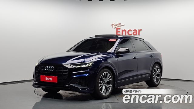 Audi Q8 55 TFSI Quattro Premium, 2022
