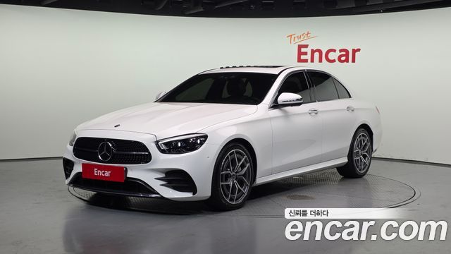 Mercedes-Benz E-Class E220d 4MATIC AMG Line, 2021