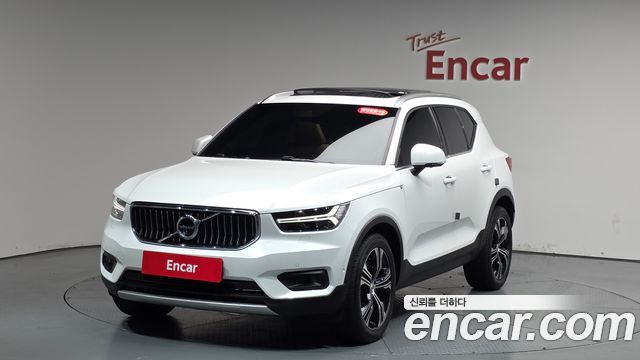 Volvo XC40 B4 Inscription, 2021