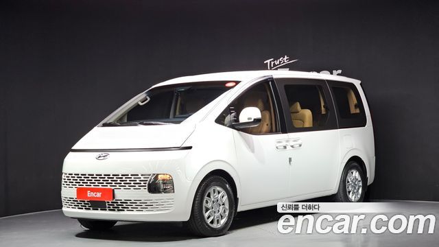 Hyundai Staria Tourer 9-Seater, 2023