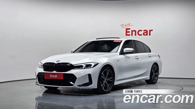 BMW 3-Series 320i M Sport, 2023