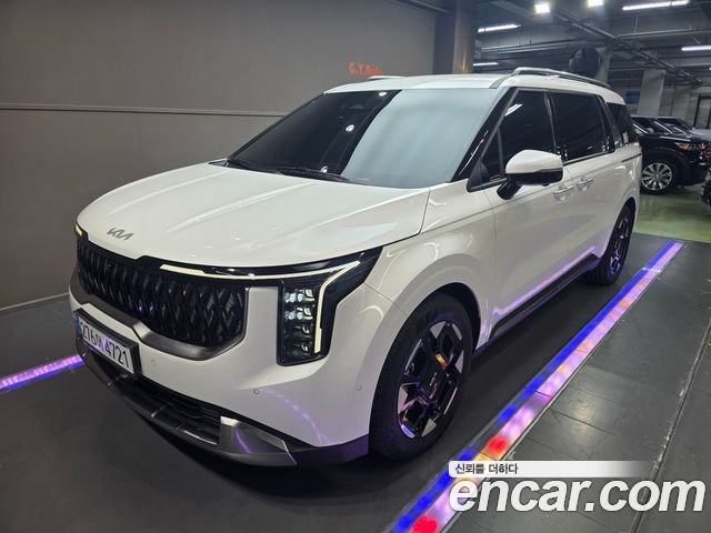 Kia Canival Gasoline 9-Seater Signature, 2024