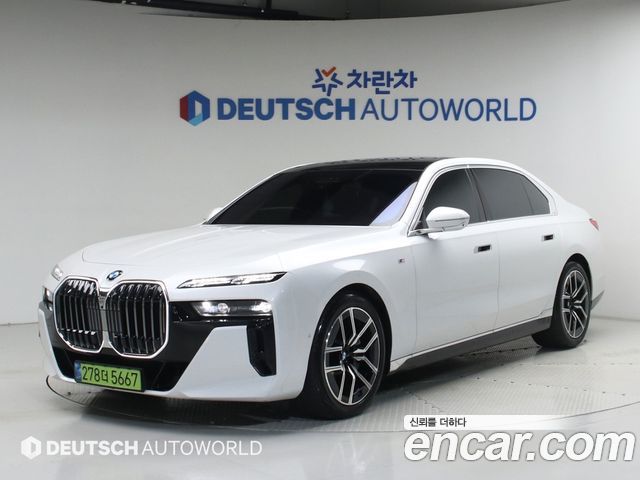 BMW 7-Series 740i xDrive M Sport, 2025