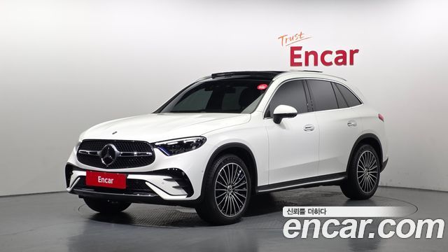 Mercedes-Benz GLC-Class GLC300 4MATIC AMG Line, 2025