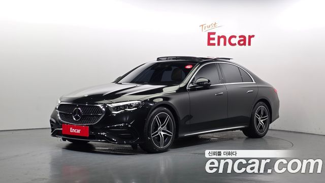 Mercedes-Benz E-Class E300 4MATIC AMG Line, 2025