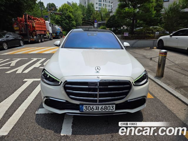 Mercedes-Benz S-Class S580L 4MATIC, 2023