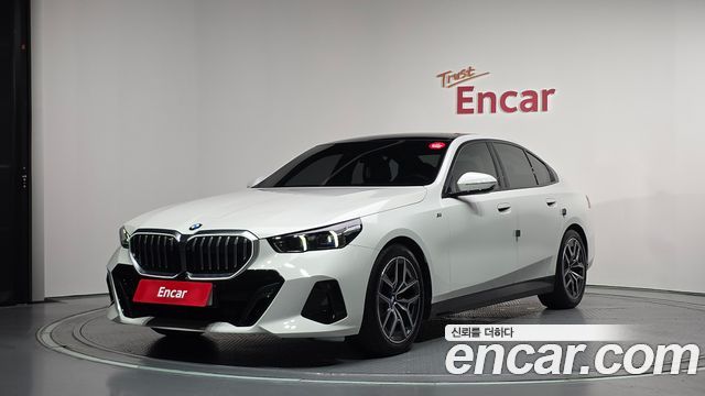 BMW 5-Series 520i M Sport, 2024