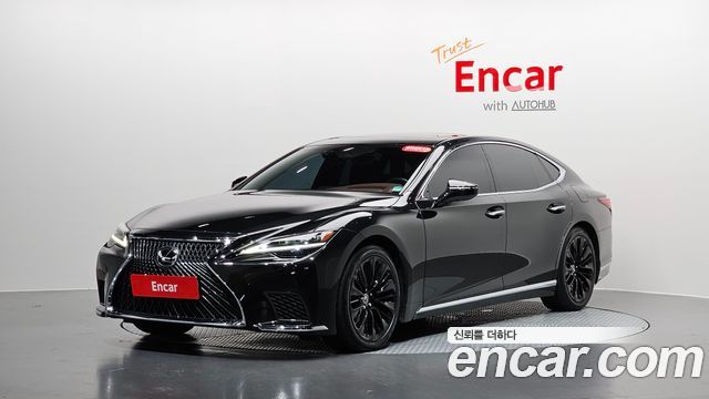 Lexus LS 3.5 Platinum AWD, 2023