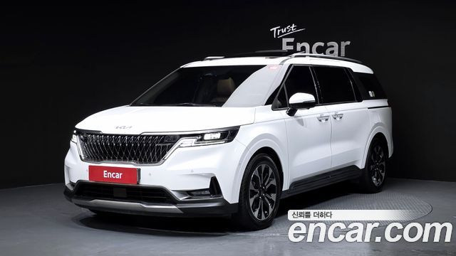 Kia Canival 9-Seater Signature, 2022