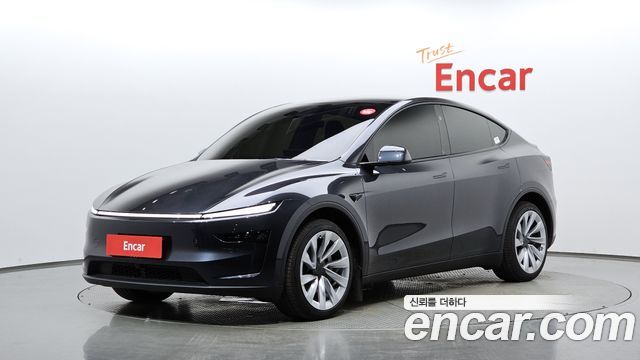Tesla Model Y Long Range AWD, 2025