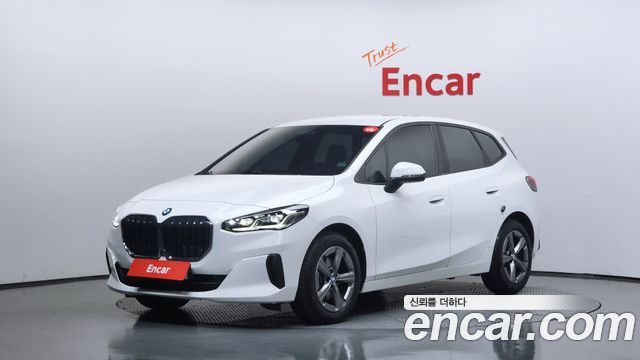 BMW 2-Series 220i Advantage, 2024