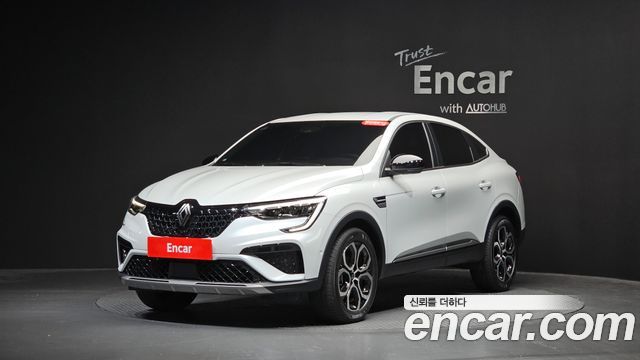 Renault Arkana 1.6 E-TECH Iconic, 2024
