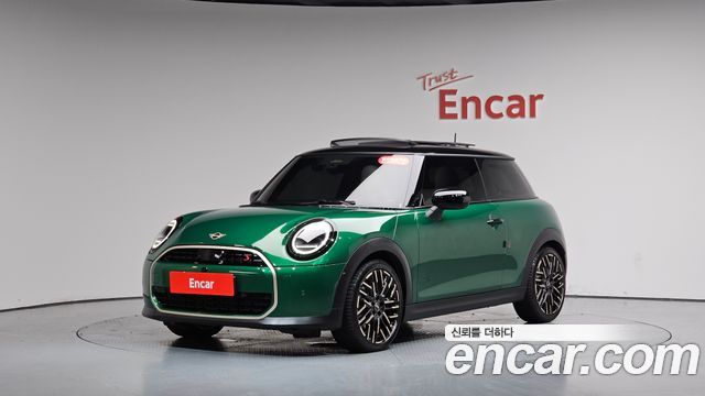Mini Cooper Favoured, 2024