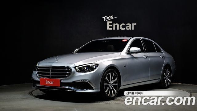Mercedes-Benz E-Class E300e 4MATIC Exclusive, 2021