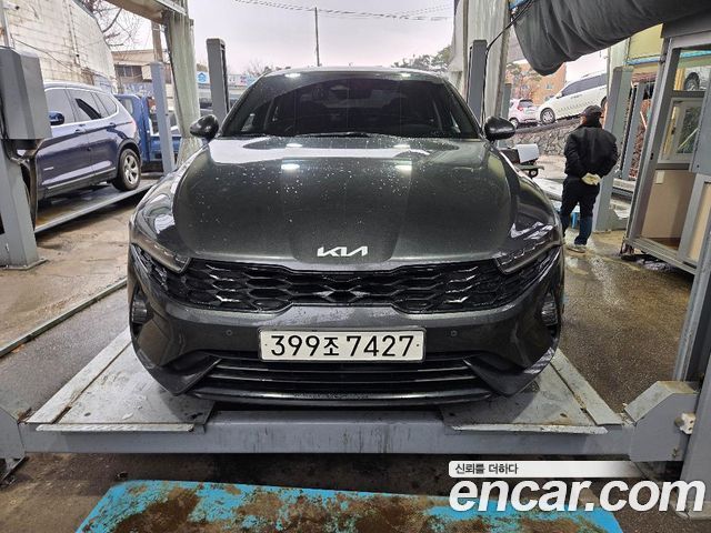 Kia K5 Prestige, 2022