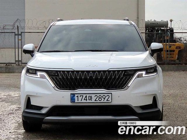 Kia Canival 9-Seater Prestige, 2023