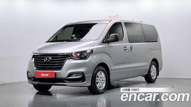 Hyundai Starex Van 3-Seater, 2020