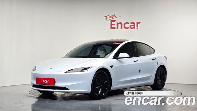 Tesla Model 3 RWD, 2024