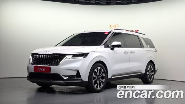Kia Canival 9-Seater Signature, 2023