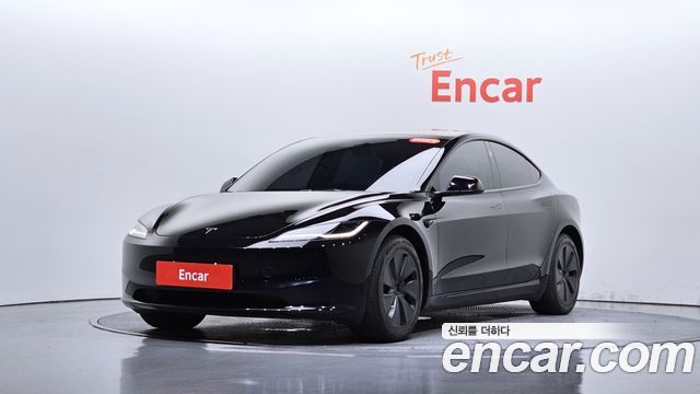 Tesla Model 3 Long Range AWD, 2024