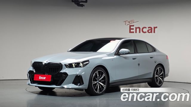 BMW 5-Series 530i xDrive M Sport, 2024