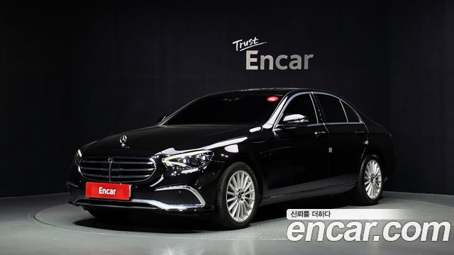 Mercedes-Benz E-Class E220d 4MATIC Exclusive, 2022