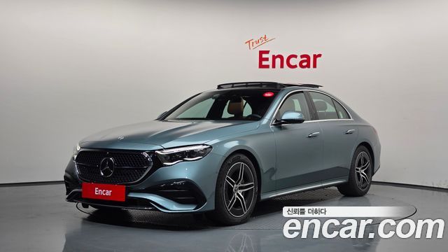 Mercedes-Benz E-Class E300 4MATIC AMG Line, 2025