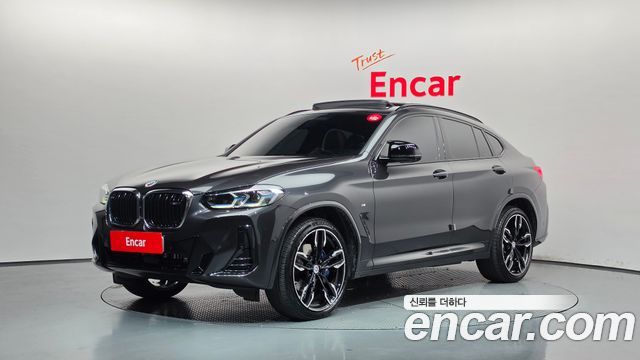 BMW X4 xDrive M40i, 2022