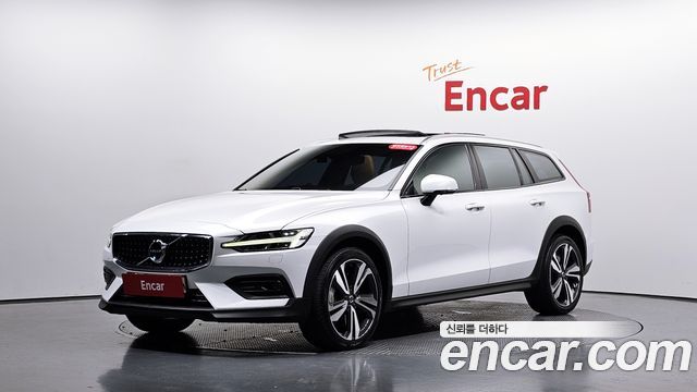 Volvo V60 T5 Pro AWD, 2019