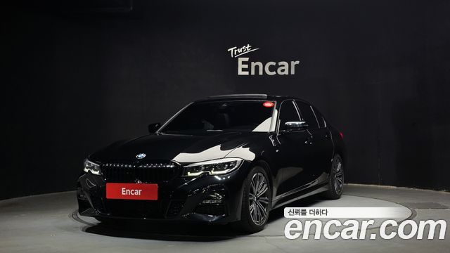 BMW 3-Series 320i M Sport, 2021