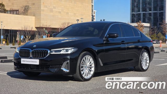 BMW 5-Series 530i xDrive Luxury, 2023