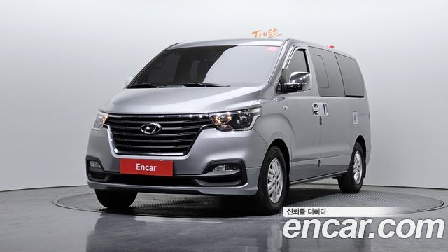 Hyundai Starex Van 5-Seater, 2018