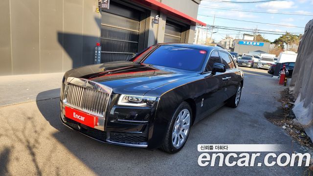 Rolls-Royce Ghost 6.7 EWB V12, 2024