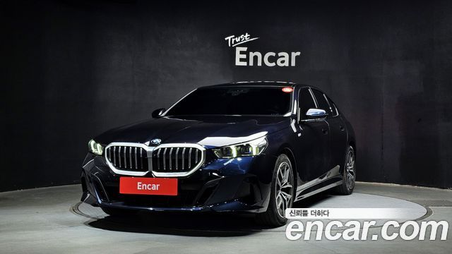 BMW 5-Series 520i M Sport, 2025