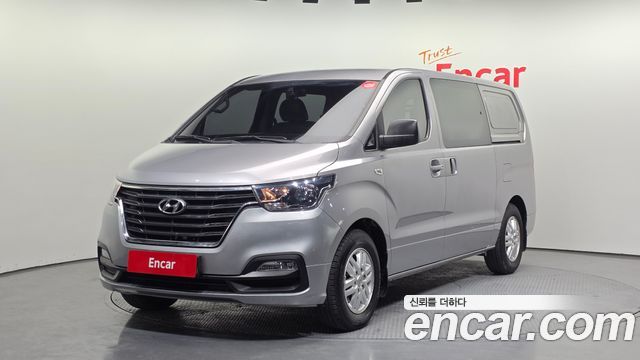 Hyundai Starex Van 5-Seater, 2021