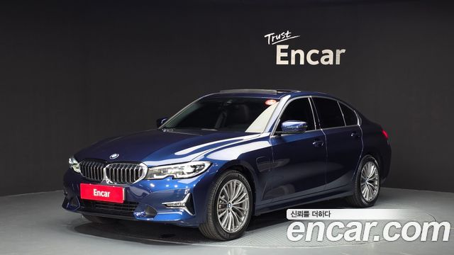 BMW 3-Series 330e Luxury, 2020