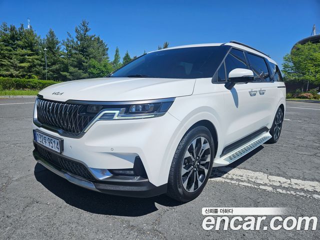 Kia Canival 9-Seater Signature, 2022